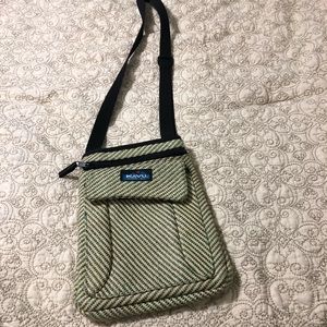 Like new Kavu crossbody Purse